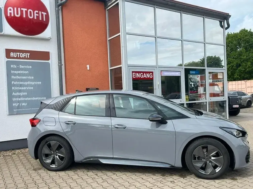 Gebraucht Cupra Born 150 kW (204 PS) 2024 Grau Kleinwagen