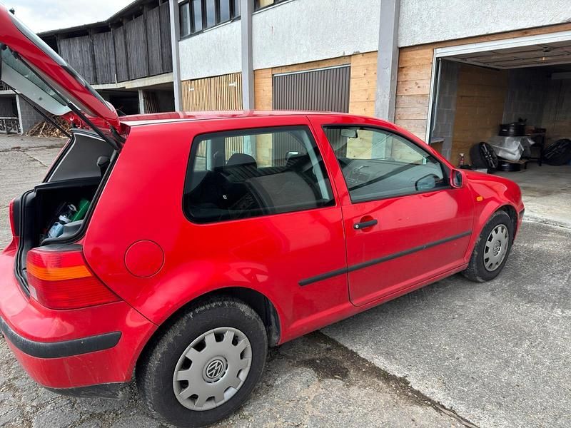 Gebraucht VW Golf III 75 PS (55 kW) 1999 Rot Limousine