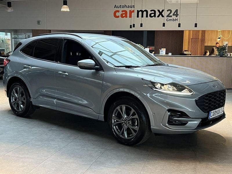 Gebraucht Ford Kuga ST-Line 224 PS (164 kW) 2022 Silber SUV