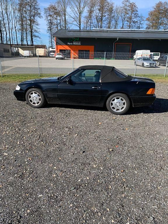 Gebraucht Mercedes SL300 190 PS (139 kW) 1992 Schwarz Cabrio