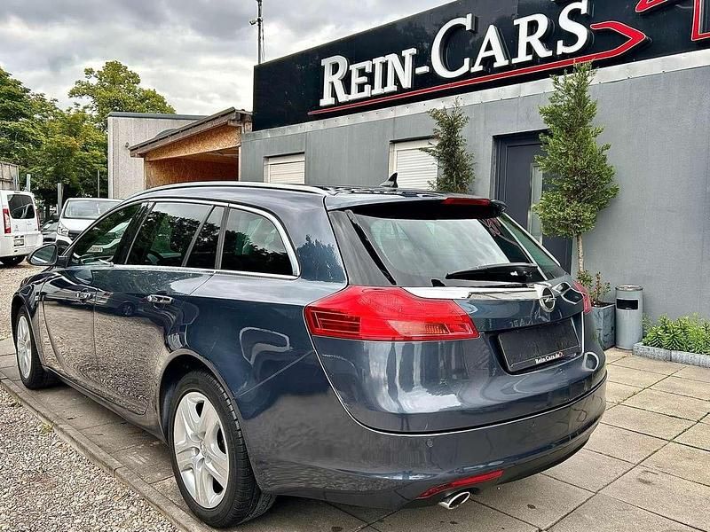 Gebraucht Opel Insignia Cosmo 160 PS (117 kW) 2009 Blau Kombi
