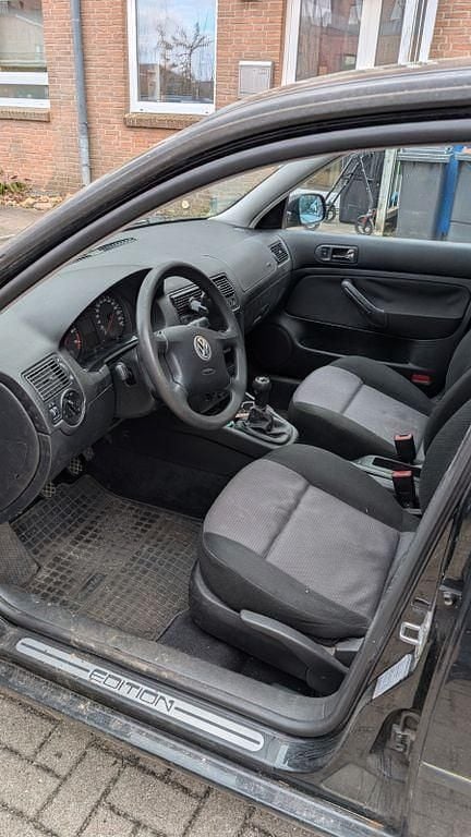 Gebraucht VW Golf IV 101 PS (74 kW) 2001 Schwarz Limousine