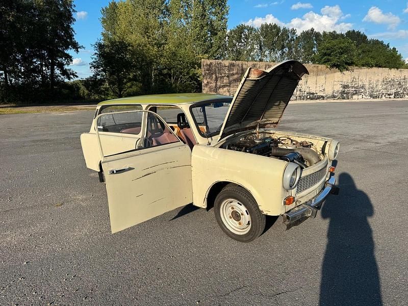 Beige Gebraucht 1989 Trabant 601 Kombi | 1.800 € - Bild 1/4