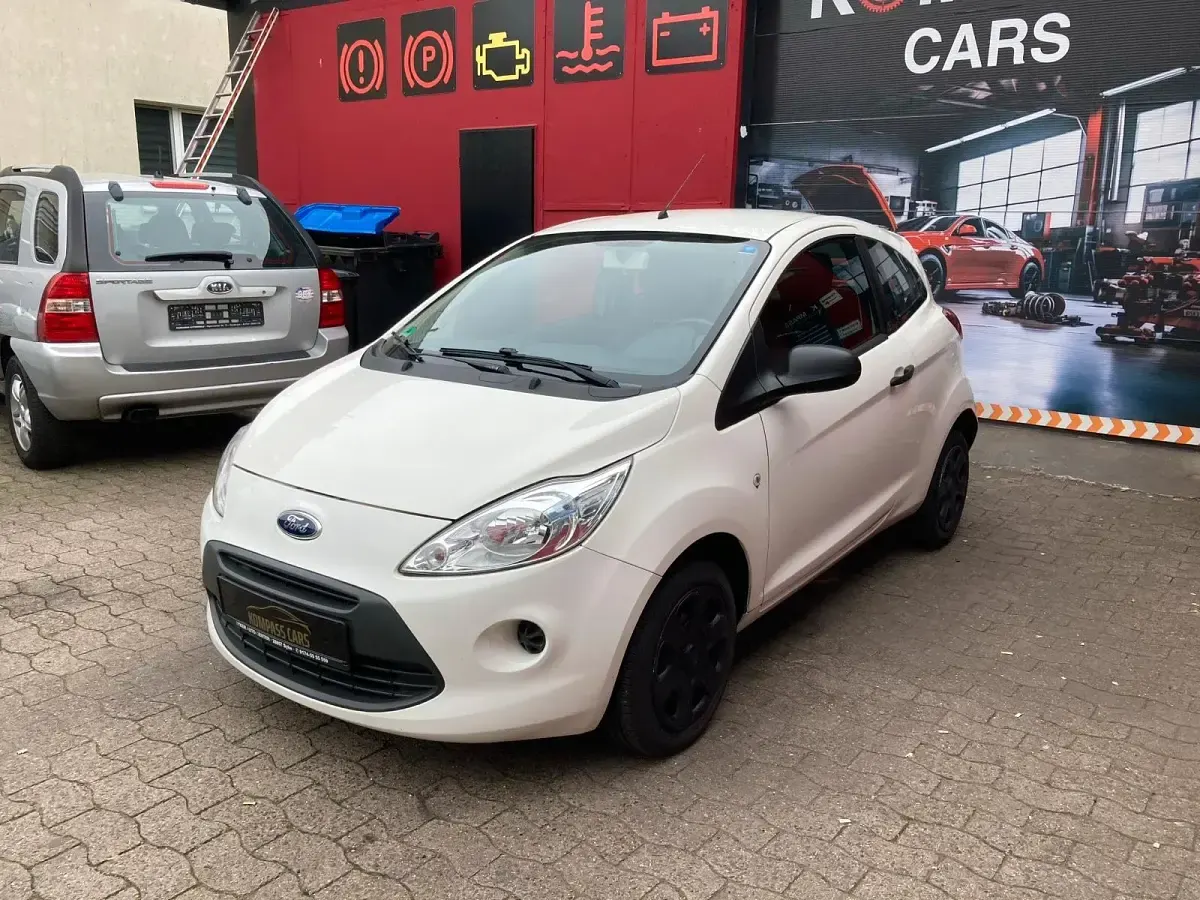 Gebraucht Ford Ka 70 PS (51 kW) 2012 Weiß Kleinwagen