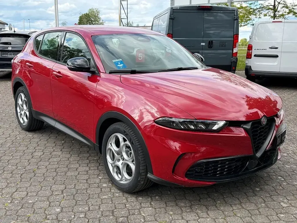 Gebraucht Alfa Romeo Tonale Sprint 131 PS (96 kW) 2023 Rosso alfa SUV