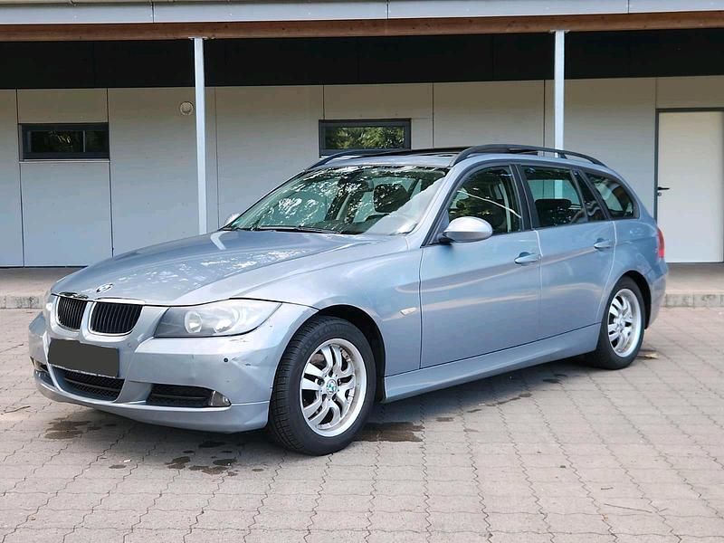 Gebraucht 2006 BMW 320 Kombi | 1.399 € (Fairer Preis) - Bild 1/4