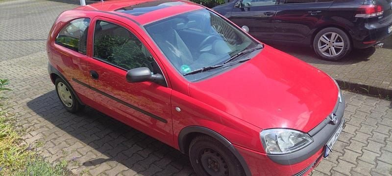 Rot Gebraucht 2002 Opel Corsa Kleinwagen | 250 € (Superpreis) - Bild 1/1