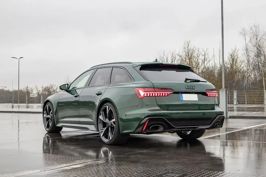 Gebraucht Audi RS6 Sport 600 PS (441 kW) 2024 Grün Kombi
