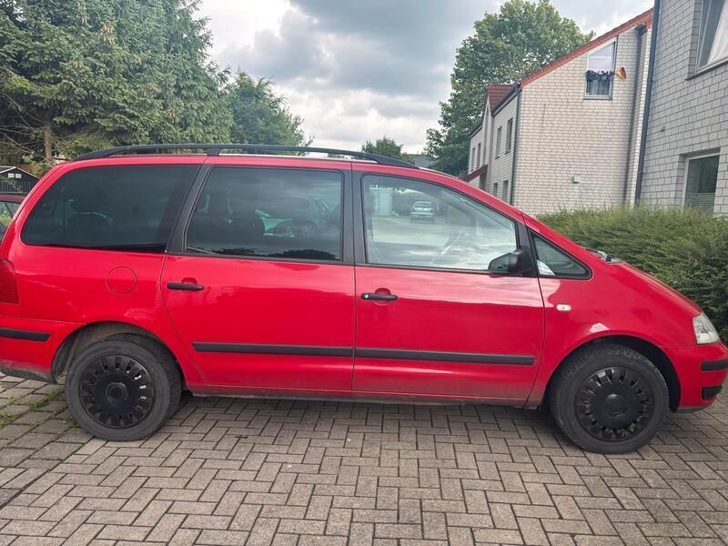 Rot Gebraucht 2002 VW Sharan Van / Kleinbus | 500 € (Superpreis) - Bild 1/4