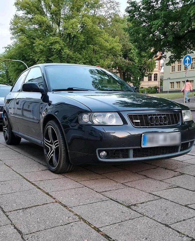 Schwarz Gebraucht 1999 Audi A3 Kleinwagen | 899 € (Superpreis) - Bild 1/4