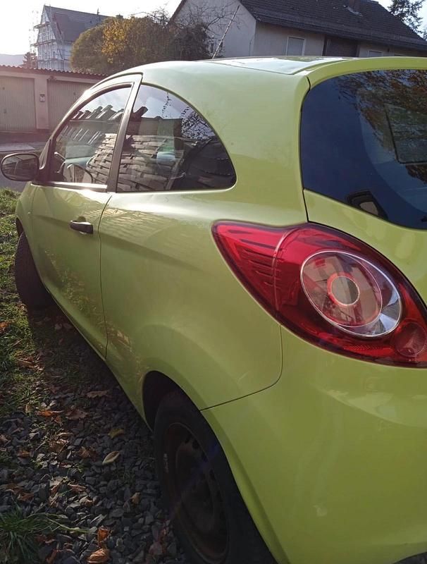 Gebraucht Ford Ka Trend 69 PS (50 kW) 2009 Grün Kleinwagen