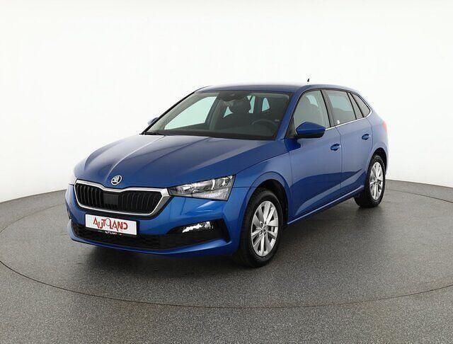 Blau Gebraucht 2023 Skoda Scala Kleinwagen | 19.490 € (Fairer Preis) - Bild 1/4