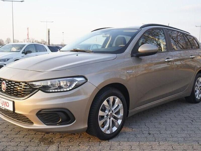 Gebraucht Fiat Tipo 120 PS (88 kW) 2018 Beige Kombi