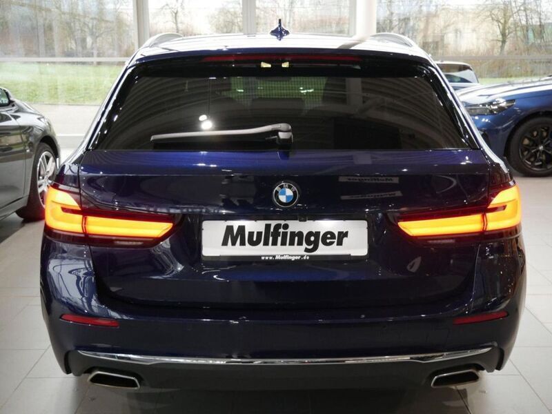 Gebraucht BMW 530 286 PS (210 kW) 2023 Tansanitblau (metallic) Kombi