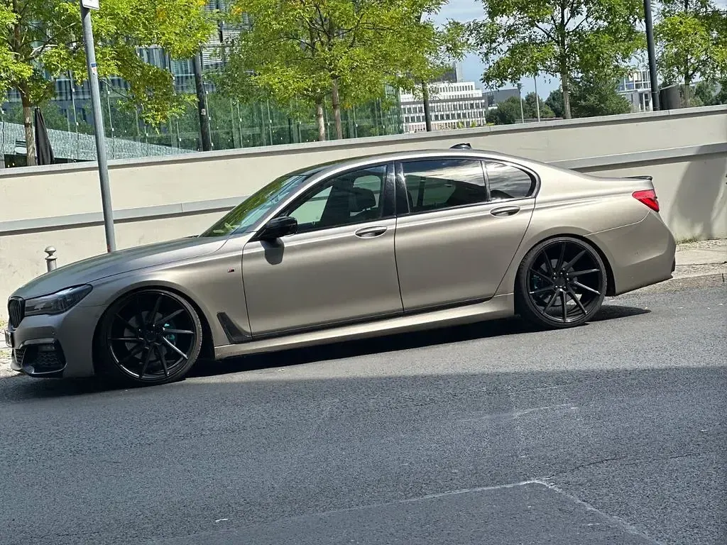 Gebraucht BMW 730 Performance 265 PS (194 kW) 2015 Weiß Limousine