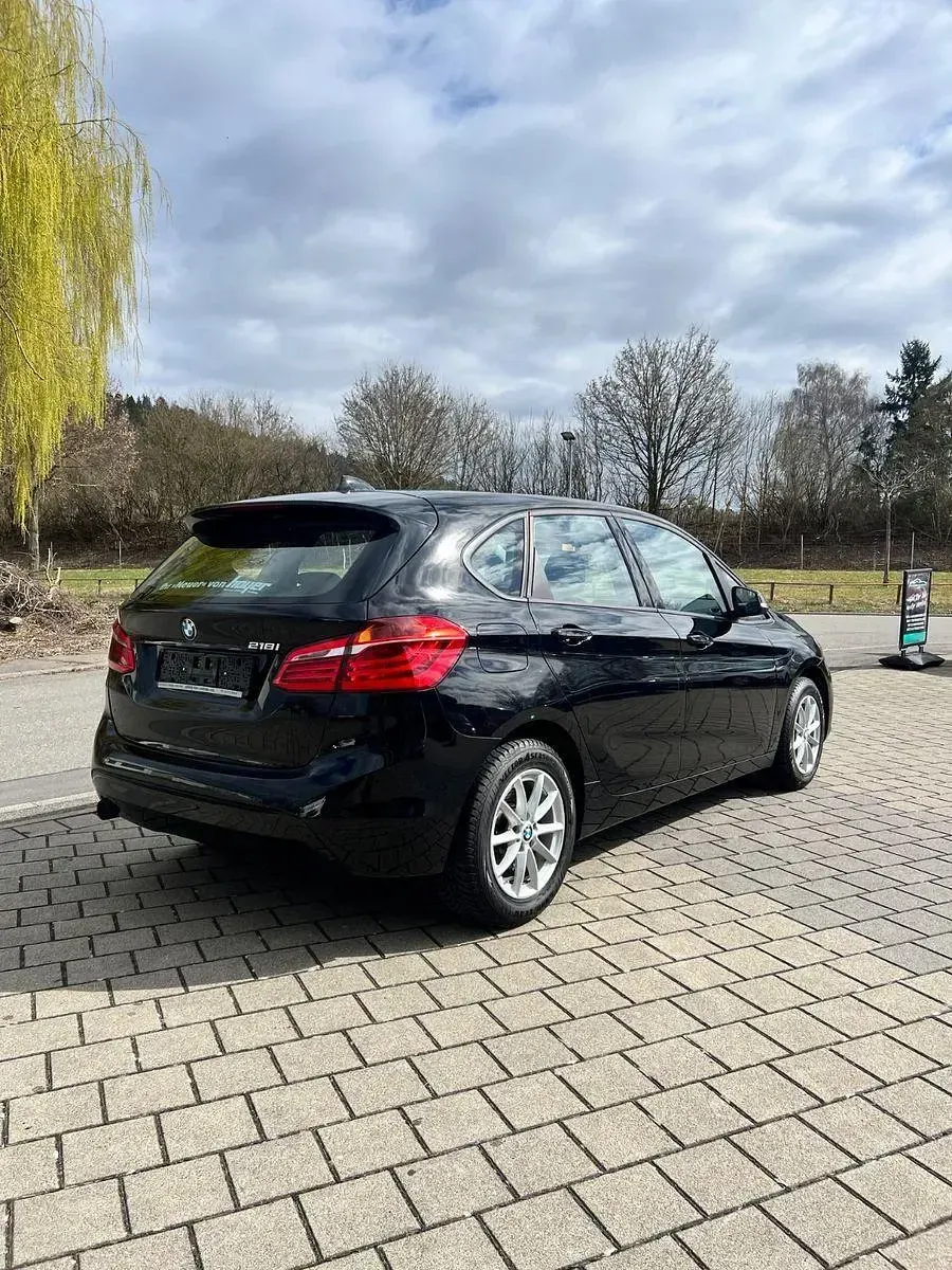 Gebraucht BMW 218 Active Tourer 136 PS (100 kW) 2016 Schwarz Van / Kleinbus