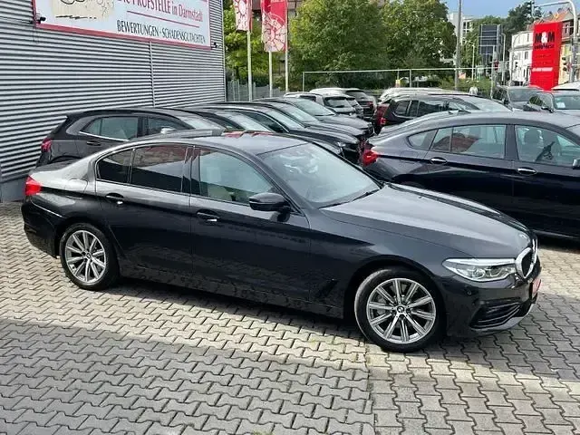 Gebraucht BMW 530 Sport Line 265 PS (194 kW) 2020 Grau Limousine