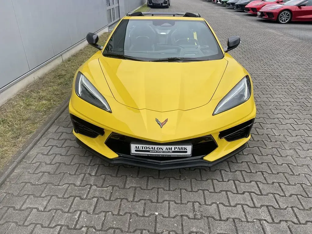 Neu Corvette C8 481 PS (353 kW) 2026 Gelb Cabrio