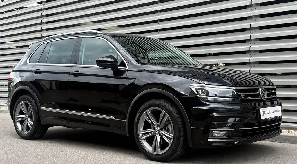 Gebraucht VW Tiguan IQ Drive 150 PS (110 kW) 2020 Schwarz SUV