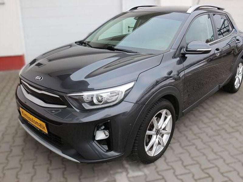 Grau Gebraucht 2017 Kia Stonic Spirit SUV | 12.480 € (Fairer Preis) - Bild 1/4