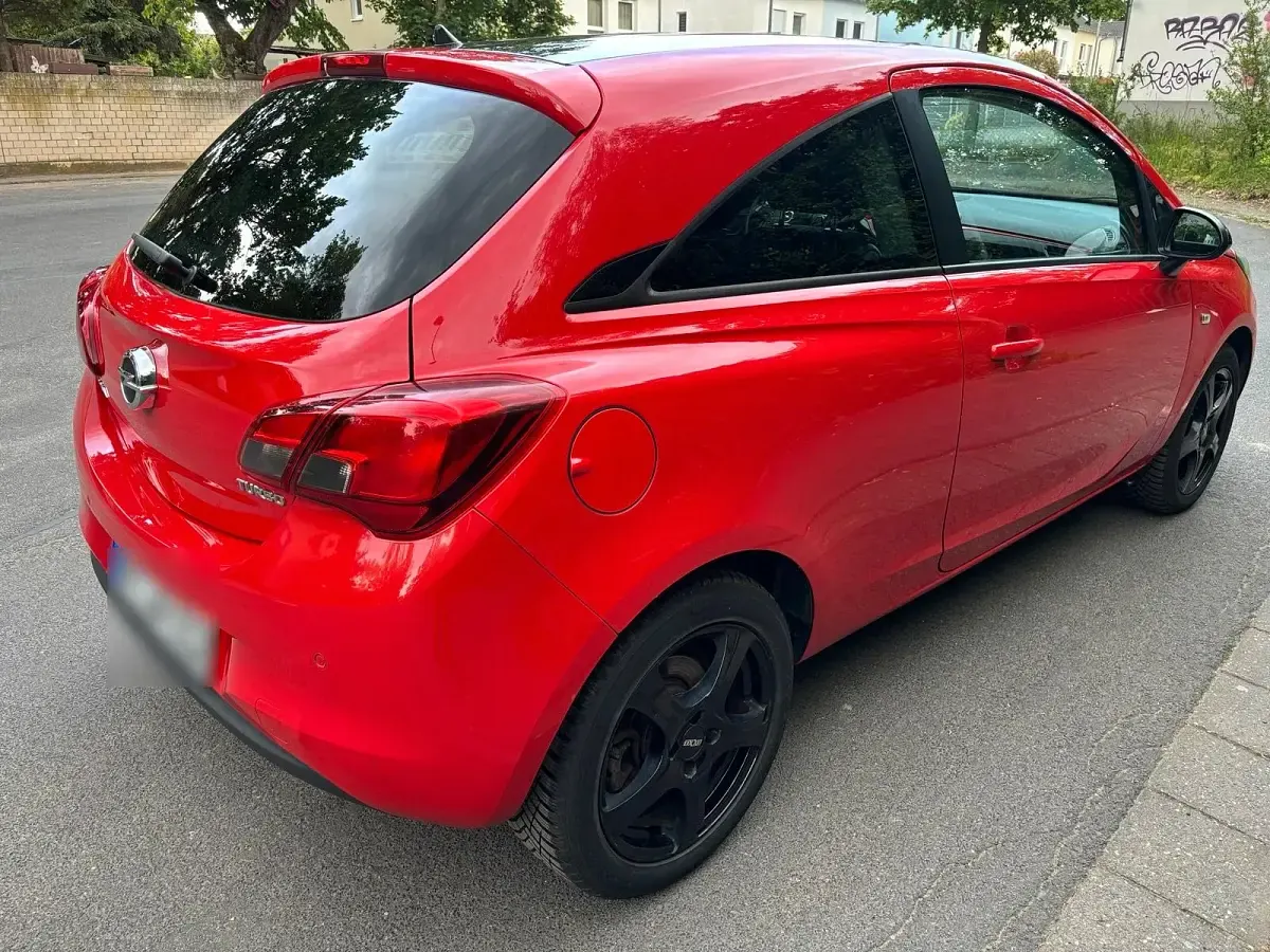 Gebraucht Opel Corsa Color Edition 100 PS (73 kW) 2015 Rot Kleinwagen