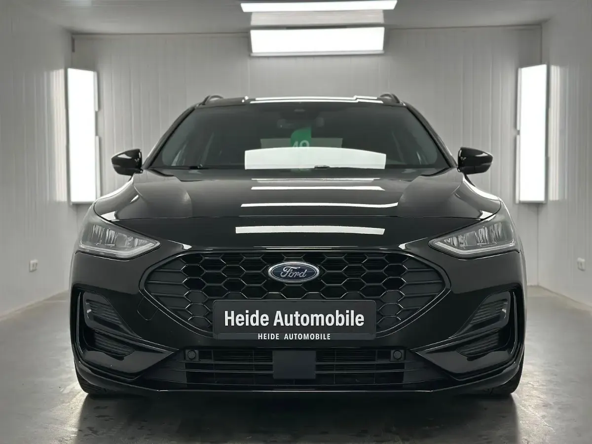Usata Ford Focus ST-Line 116 CV (85 kW) 2023 Nero Station wagon
