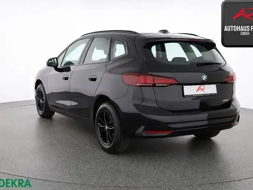 Gebraucht BMW 216 Active Tourer Shadowline 122 PS (89 kW) 2025 Schwarz Van / Kleinbus