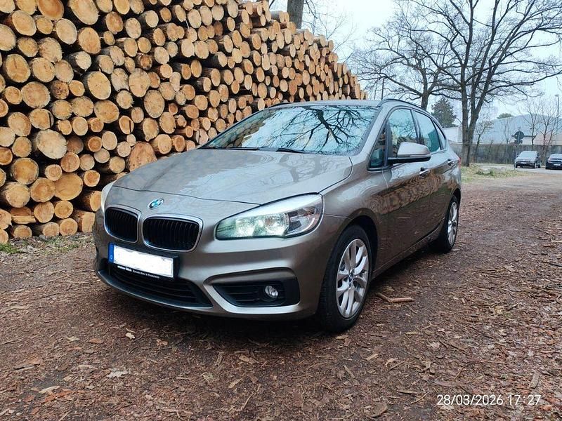 Gebraucht BMW 218 Active Tourer 136 PS (100 kW) 2014 Beige Van / Kleinbus