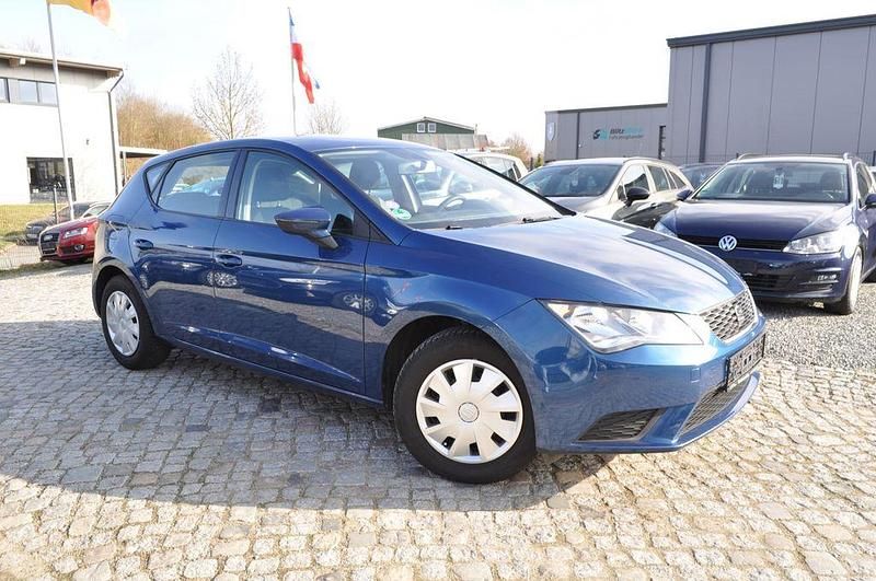 Gebraucht Seat Leon Reference 110 PS (80 kW) 2015 Blau Limousine