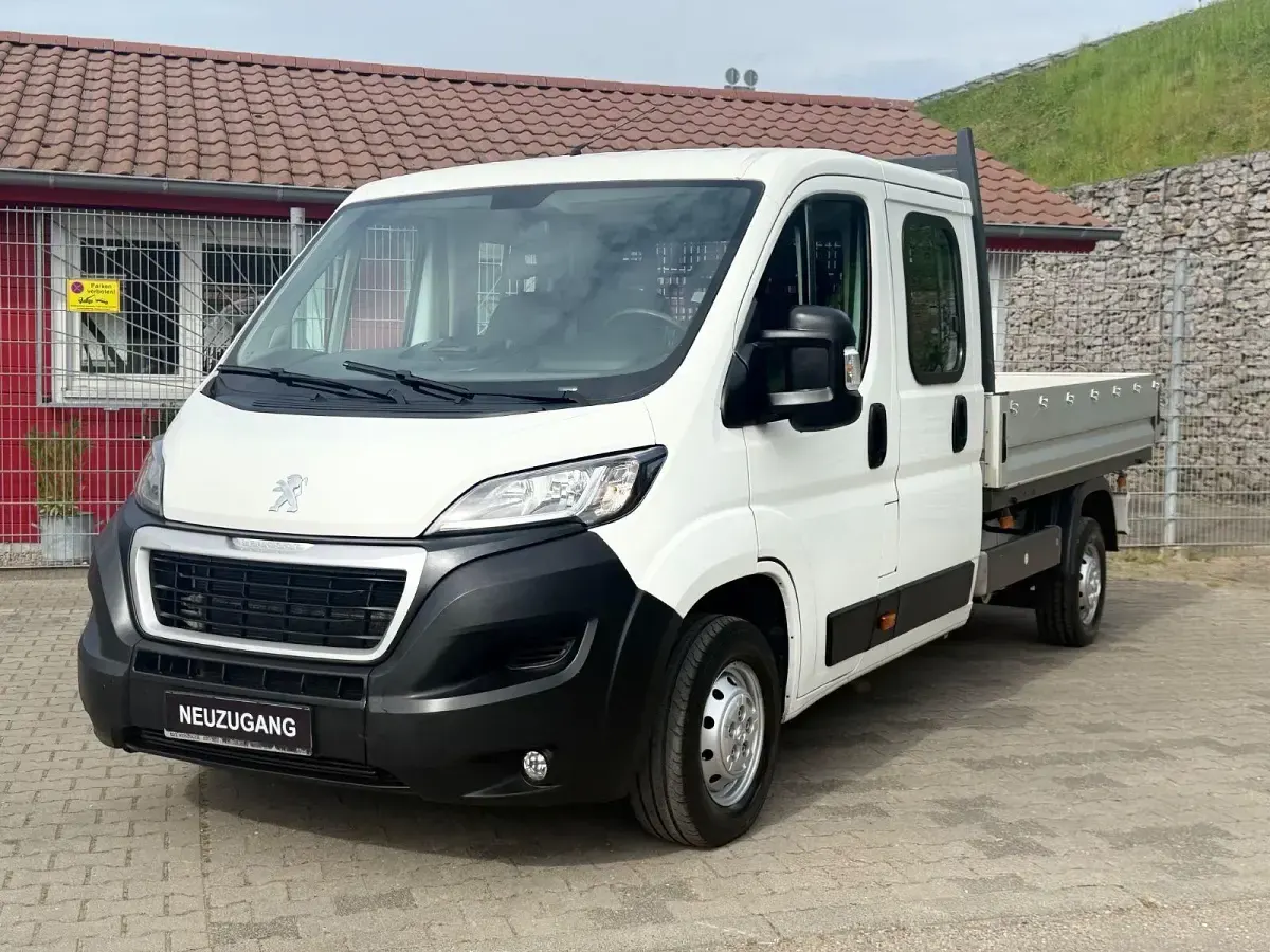 Gebraucht Peugeot Boxer 131 PS (96 kW) 2019 Weiß Van