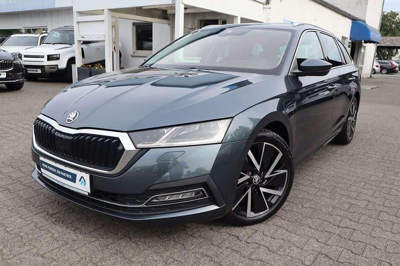 Quartz grey metallic Gebraucht 2021 Skoda Octavia Style Kombi | 21.485 € (Fairer Preis) - Bild 1/2