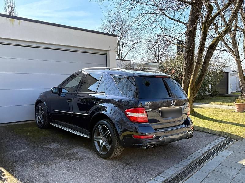 Gebraucht Mercedes ML63 AMG AMG 510 PS (375 kW) 2009 Blau SUV