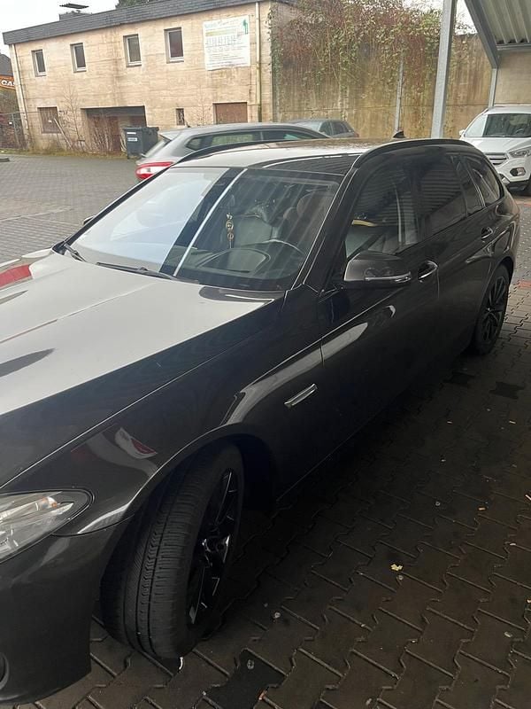 Gebraucht BMW 518 M Sport 150 PS (110 kW) 2016 Braun Kombi