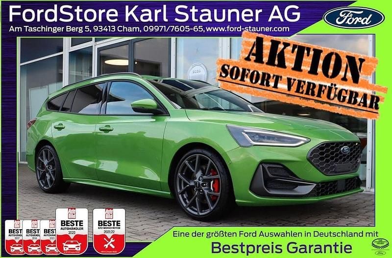 Grün Gebraucht 2025 Ford Focus ST Limousine | 36.280 € (Guter Preis) - Bild 1/4