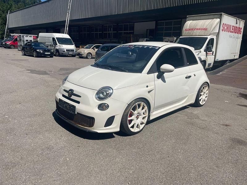 Gebraucht Abarth 500 135 PS (99 kW) 2013 Weiß Kleinwagen