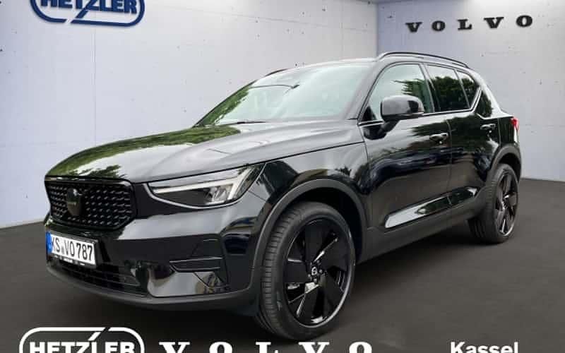 Schwarz Gebraucht 2025 Volvo XC40 Plus SUV | 44.750 € (Teuer) - Bild 1/4