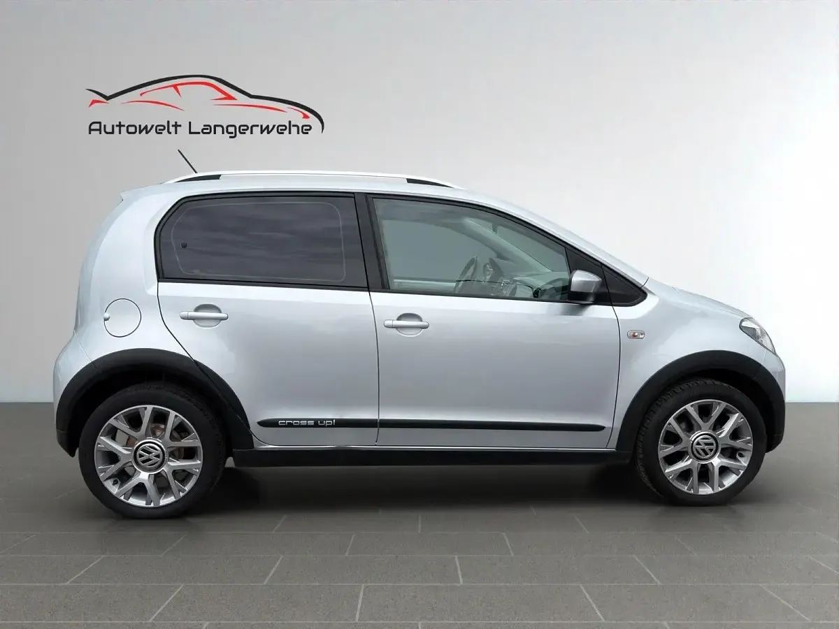Gebraucht VW cross up! 75 PS (55 kW) 2014 Silber Kleinwagen