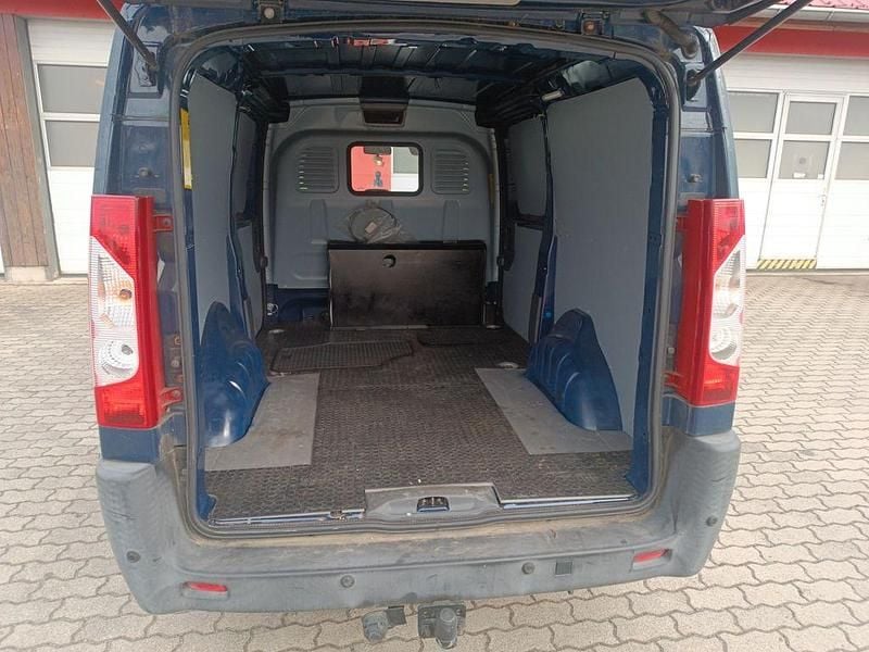 Gebraucht Citroën Jumpy 162 PS (119 kW) 2013 Blau Van / Kleinbus