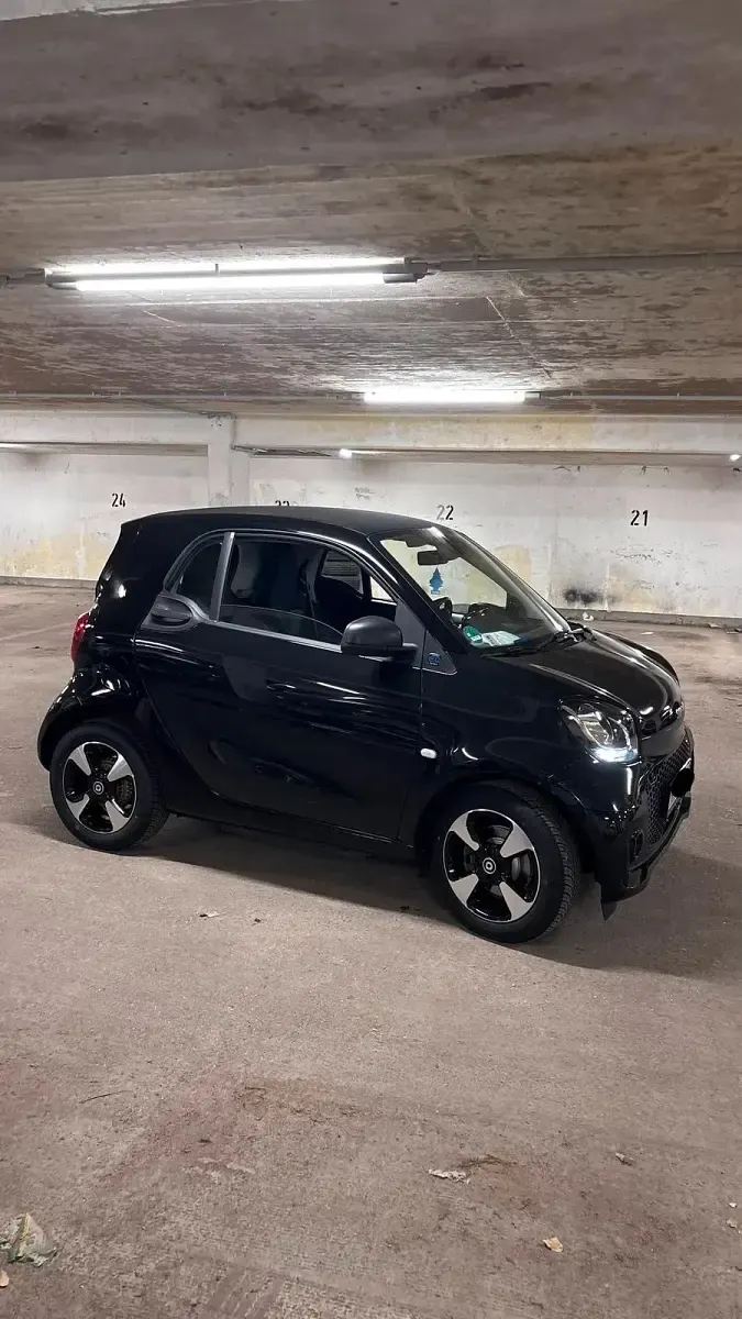 Gebraucht Smart ForTwo Coupé 60 kW (82 PS) 2020 Schwarz Kleinwagen