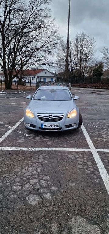 Gebraucht Opel Insignia Edition 163 PS (119 kW) 2013 Grau Limousine