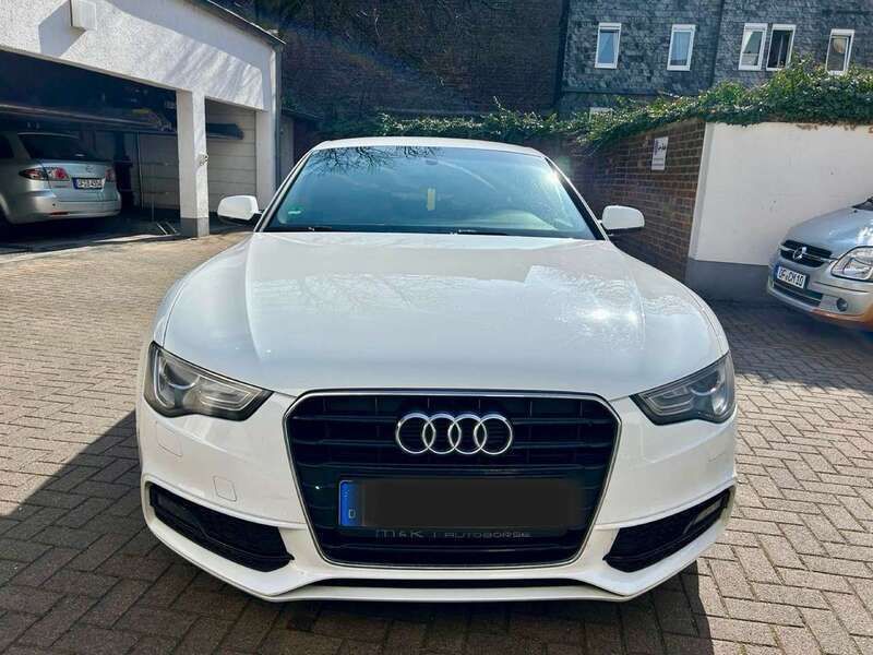 Weiß Gebraucht 2012 Audi A5 Sportback S-Line Coupé | 12.000 € (Etwas zu teuer) - Bild 1/4
