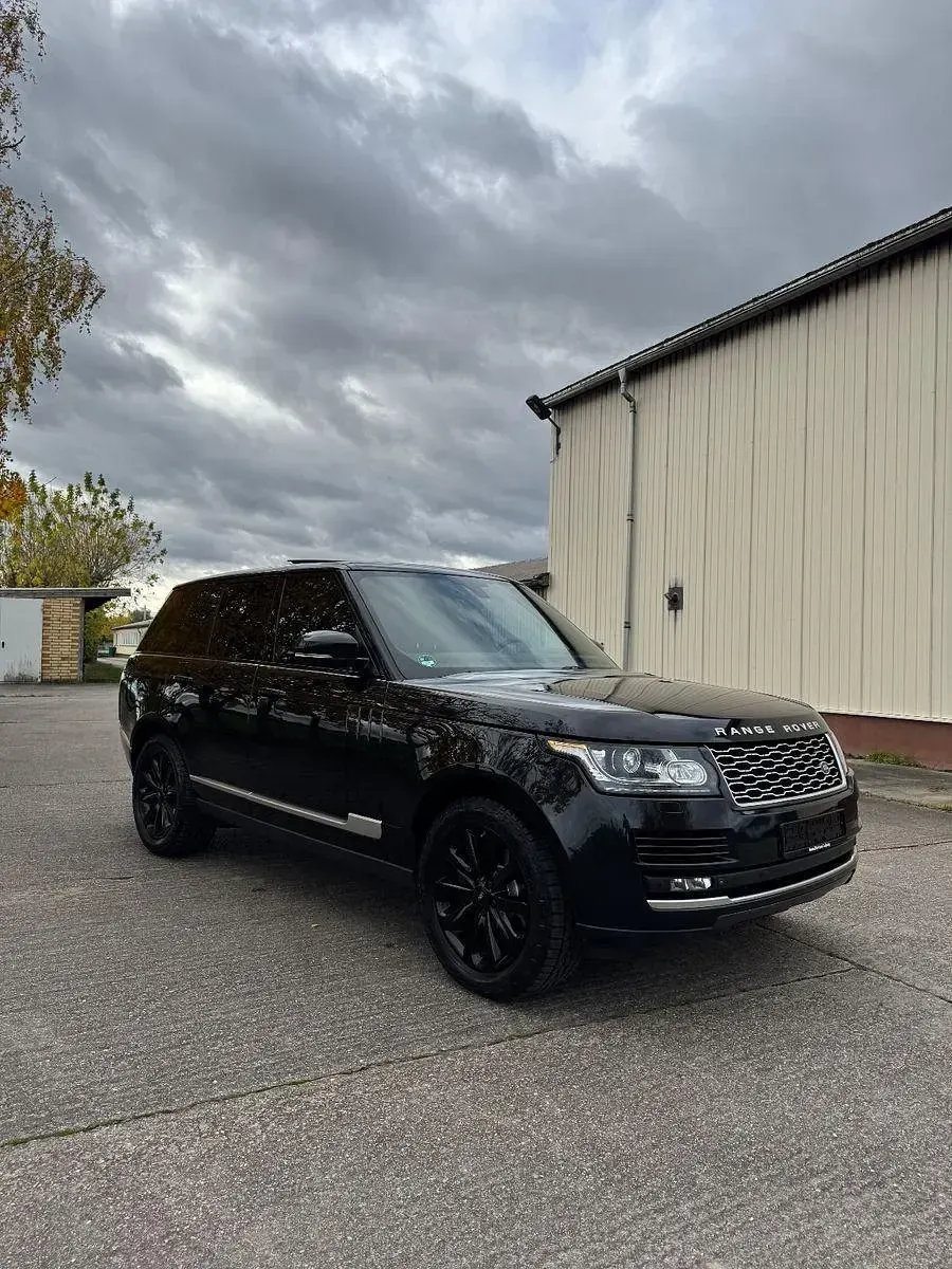 Gebraucht Land Rover Range Rover Vogue 258 PS (189 kW) 2013 Schwarz SUV