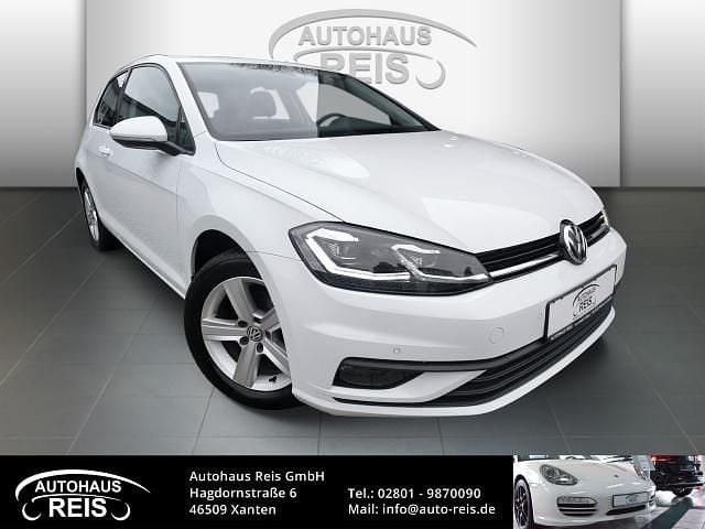 Weiss Gebraucht 2017 VW Golf VII Limousine | 9.800 € (Superpreis) - Bild 1/4