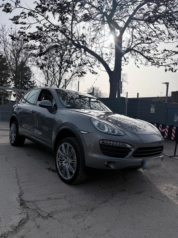 Gebraucht Porsche Cayenne 400 PS (294 kW) 2013 Silber SUV