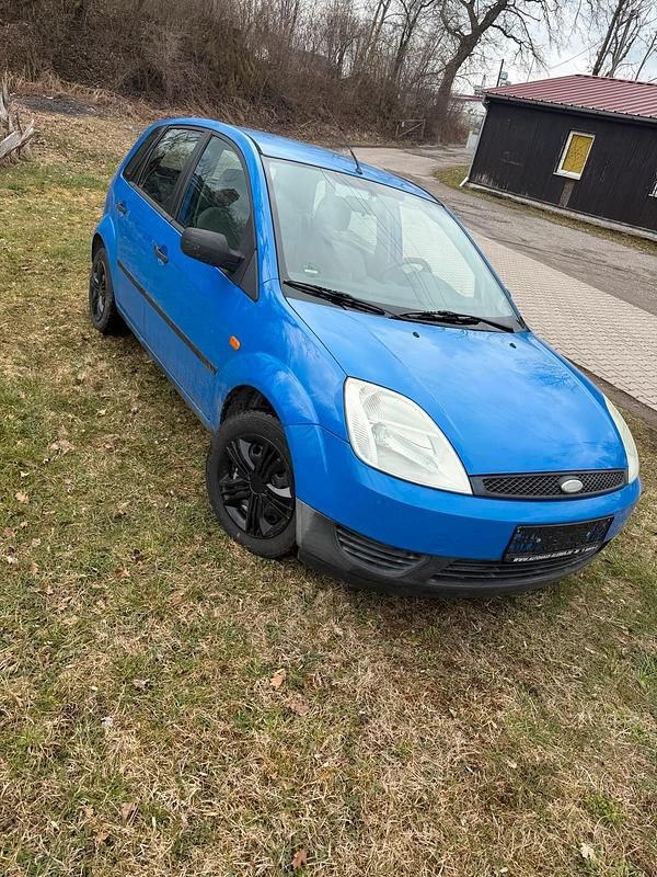 Gebraucht Ford Fiesta 60 PS (44 kW) 2002 Blau Kleinwagen