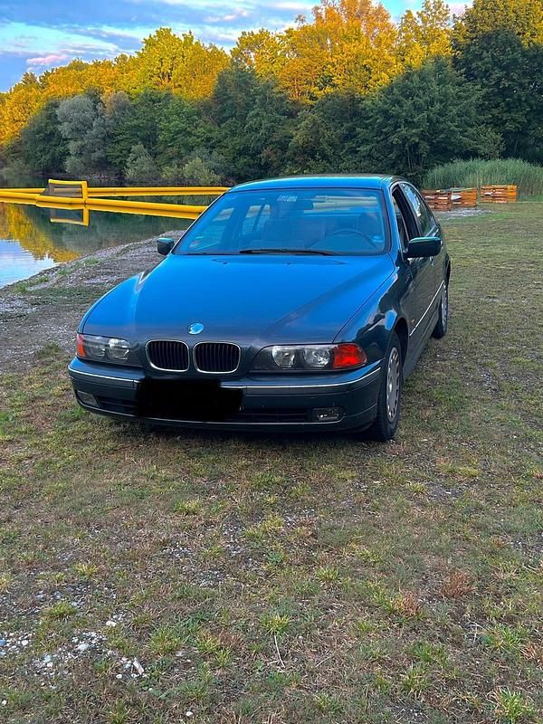 Andere farben Gebraucht 1997 BMW 523 Limousine | 2.150 € (Superpreis) - Bild 1/4