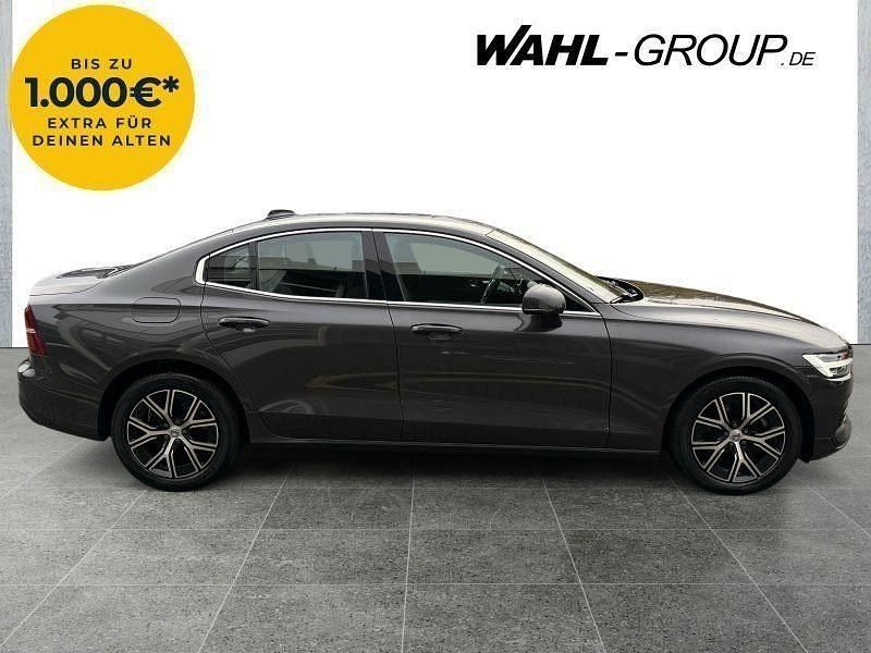 Gebraucht Volvo S60 197 PS (144 kW) 2024 Grau Limousine