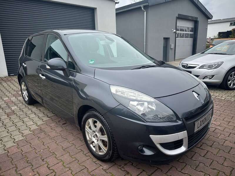 Schwarz Gebraucht 2010 Renault Grand Scénic III Van / Kleinbus | 5.990 € (Fairer Preis) - Bild 1/4