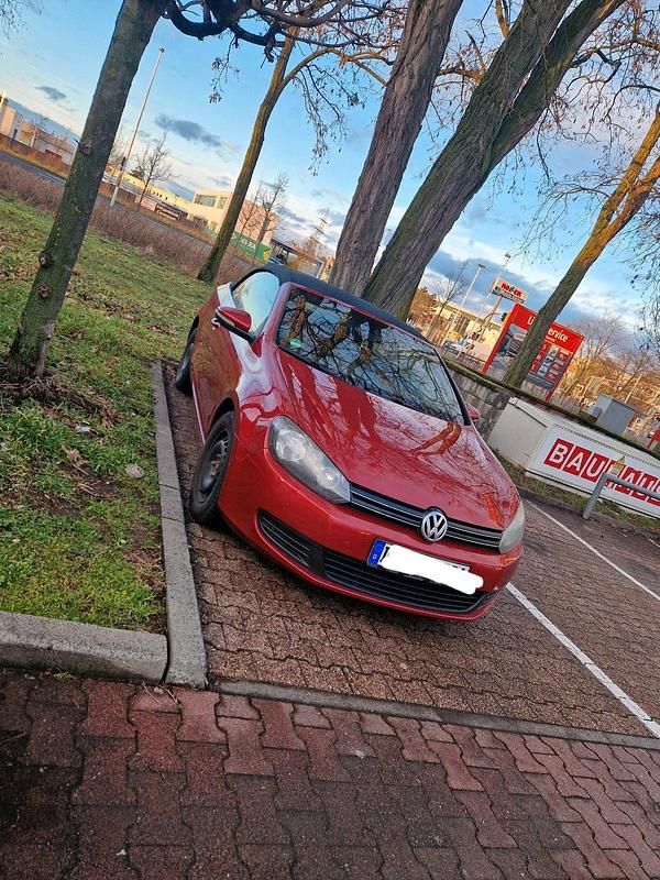 Gebraucht VW Golf Cabriolet 105 PS (77 kW) 2012 Rot Cabrio
