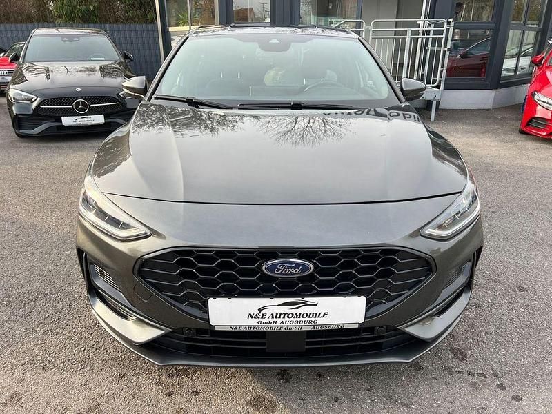 Usata Ford Focus ST-Line 155 CV (114 kW) 2023 Argento Berlina